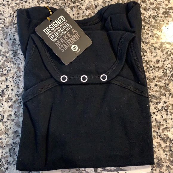 Santa’s is my Bestie onesie - Picture 2 of 4